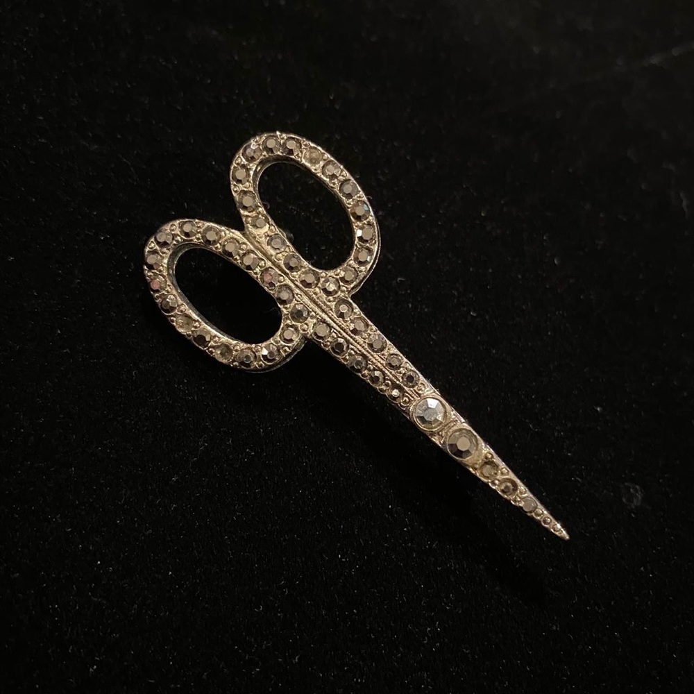 Scissors Pin in Silver-tone with Sparkle Gems, Sparkly Pin, ~with flaws~